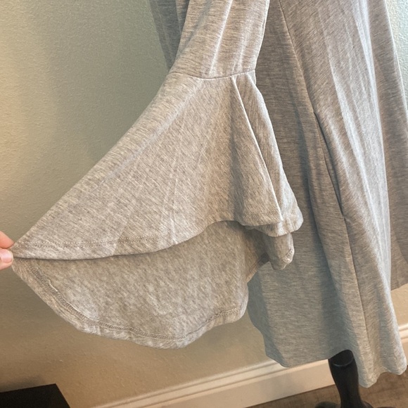 Shop Basic dress w/pockets - Picture 3 of 5